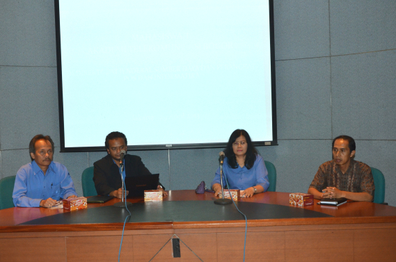 Ilustrasi: KUNJUNGAN MAHASISWA AKADEMI TELEKOMUNIKASI BOGOR