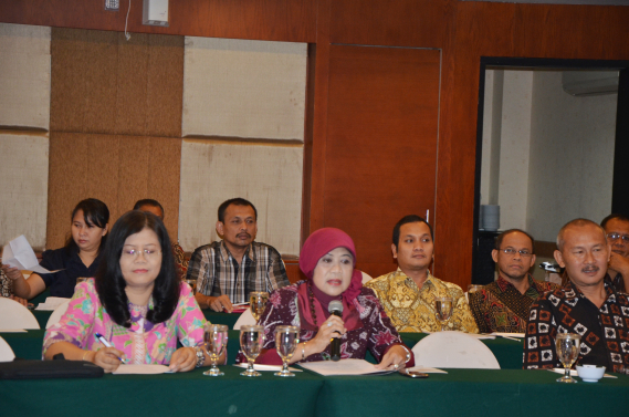 Ilustrasi: PENYUSUNAN BUKU STATISTIK SEMESTER I TAHUN 2013