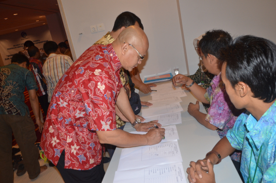 Ilustrasi: PELAKSANAAN PEMBINAAN MENTAL, DISIPLIN DAN KEPEMIMPINAN DITJEN SDPPI TAHUN 2013