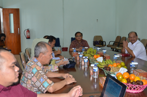 Ilustrasi: KUNJUNGAN BAPAK DIRJEN SDPPI KE GEDUNG ARSIP DITJEN SDPPI CANGKUDU - BANTEN