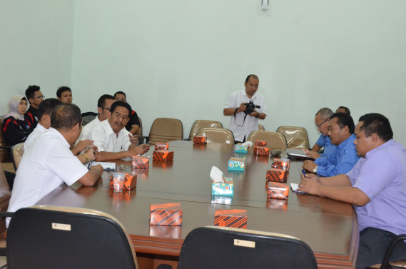 Ilustrasi: PELAKSANAAN PEKERJAAN PENGELOLAAN ARSIP DITJEN SDPPI DI GEDUNG ARSIP CANGKUDU BANTEN OLEH ARSIP NASIONAL REPUBLIK INDONESIA (ANRI)