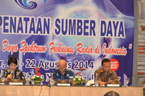 Ilustrasi: LOKAKARYA PENATAAN SUMBER DAYA SPEKTRUM FREKUENSI RADIO DI INDONESIA