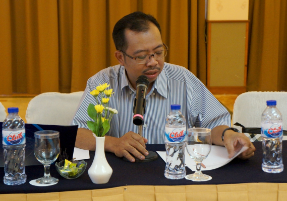 Ilustrasi: RAPAT PENELAAHAN USULAN REVISI TAHUN 2014