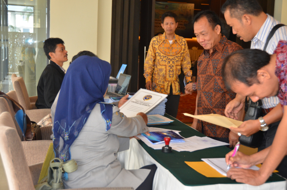 Ilustrasi: WORKSHOP PENGAWASAN DAN PENGENDALIAN SERTIFIKASI DAN LABELING PERANGKAT TELEKOMUNIKASI