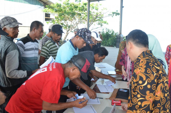 Ilustrasi: Tujuan Utama Radio Maritim Melindungi Nelayan di Laut
