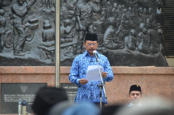 Ilustrasi: Bermedia Sosial, Pemuda Harus Berani Taklukkan Dunia