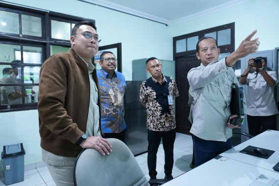 Ilustrasi: Wamen Angga dan Dirjen SDPPI Kunjungi Balmon SFR Kelas I Semarang