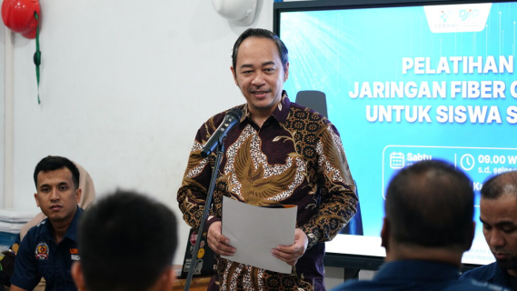 Ilustrasi: Kemkomdigi Siapkan Talenta Muda Daerah, Pelatihan Fiber Optik Buka Peluang Kerja dan Perkuat Konektivitas Nasional