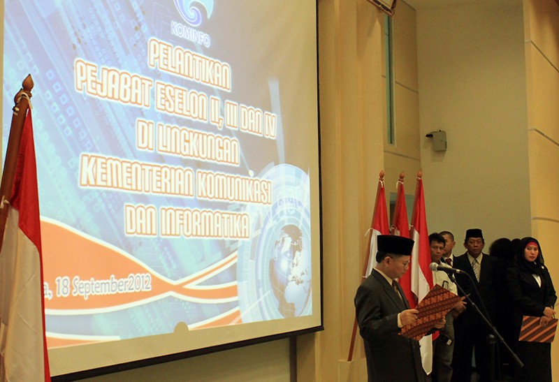 Sumber Ilustrasi : infopublik.kominfo.go.id/media/Image/foto_dalam_negeri_bulan_september_2012/sekje