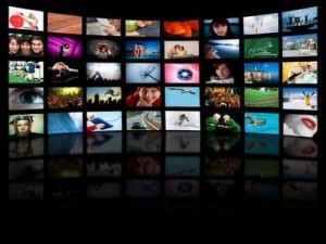 Sumber ilustrasi: http://mifta-addina.blog.ugm.ac.id/files/2012/03/tv-digital-300x2252.jpg