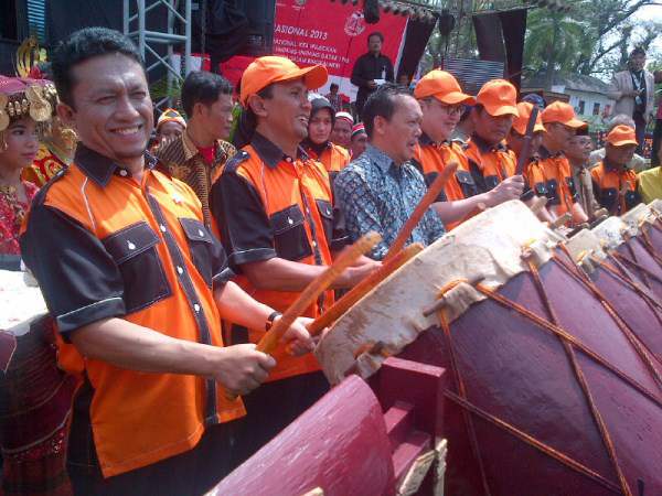 Sumber ilustrasi: http://rri.co.id/Upload/BeritaPhoto/412386.jpg.