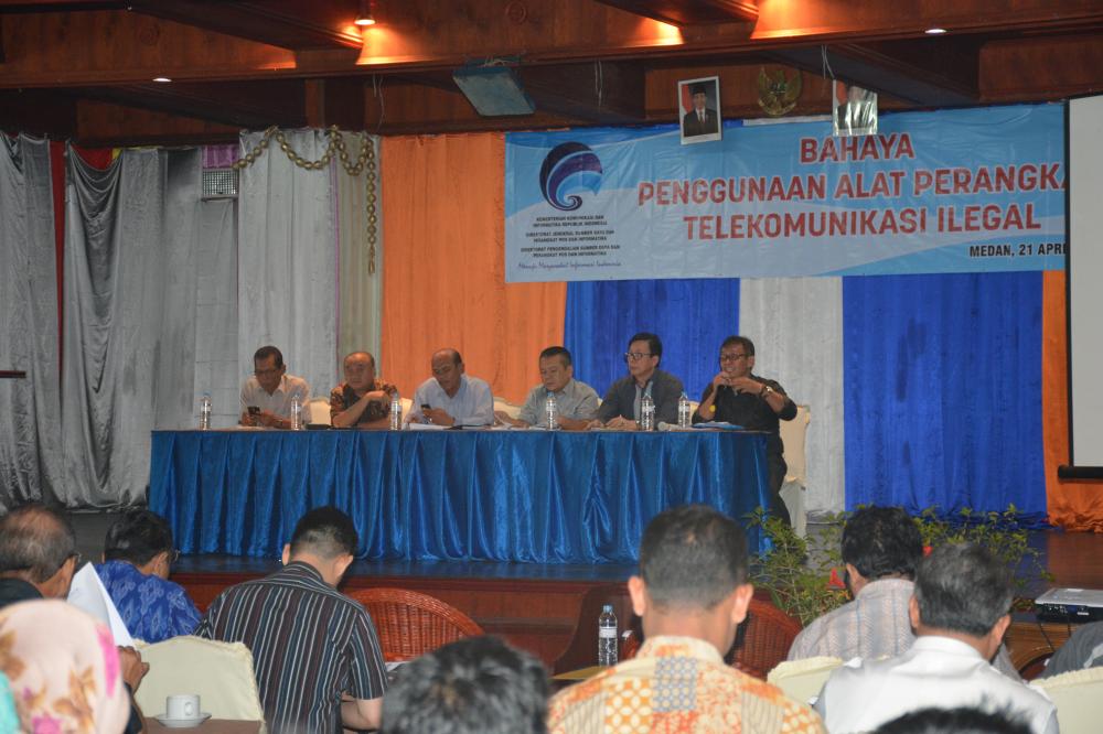 SOSIALISASI BAHAYA PENGGUNAAN ALAT DAN PERANGKAT TELEKOMUNIKASI ILEGAL
