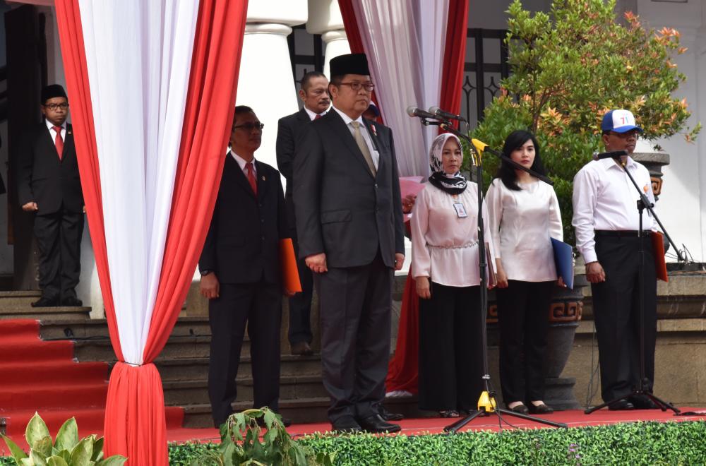 Menteri Komunikasi dan Informatika, Rudi Antara memimpin upacara peringatan Hari Bhakti Postel ke-71. Peringatan Hari Bhakti Postel diperingati oleh Komunitas Pos dan Telekomunikasi (POSTEL) untuk mengenang jasa pahlawan  Pengambil Alihan Jawatan PTT Secara Hirois Oleh Angkatan Muda Pos Telegrap dan Telepon.