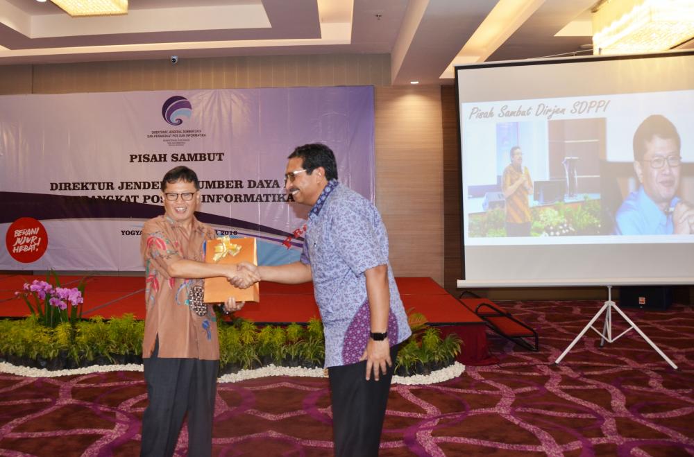 irektorat Jenderal Sumber Daya dan Perangkat Pos dan Informatika (Ditjen SDPPI) Kemkominfo pada Rabu (19/10) secara resmi menyambut Dr. Ismail, MT sebagai Direktur Jenderal yang baru menggantikan Dr. Basuki Yusuf Iskandar, MA