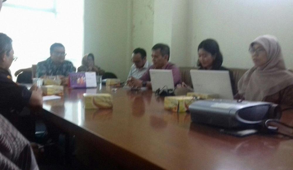 Direktorat Pengendalian Sumber Daya dan Perangkat Pos dan Informatika, Ditjen SDPPI, telah merampungkan rancangan standard operasi prosedur (SOP) tentang pelaksanaan tugas Penyidik Pegawai Negeri Sipil (PPNS) .  (20/10). SOP tersebut akan diusulkan menjadi Peraturan Dirjen SDPPI.