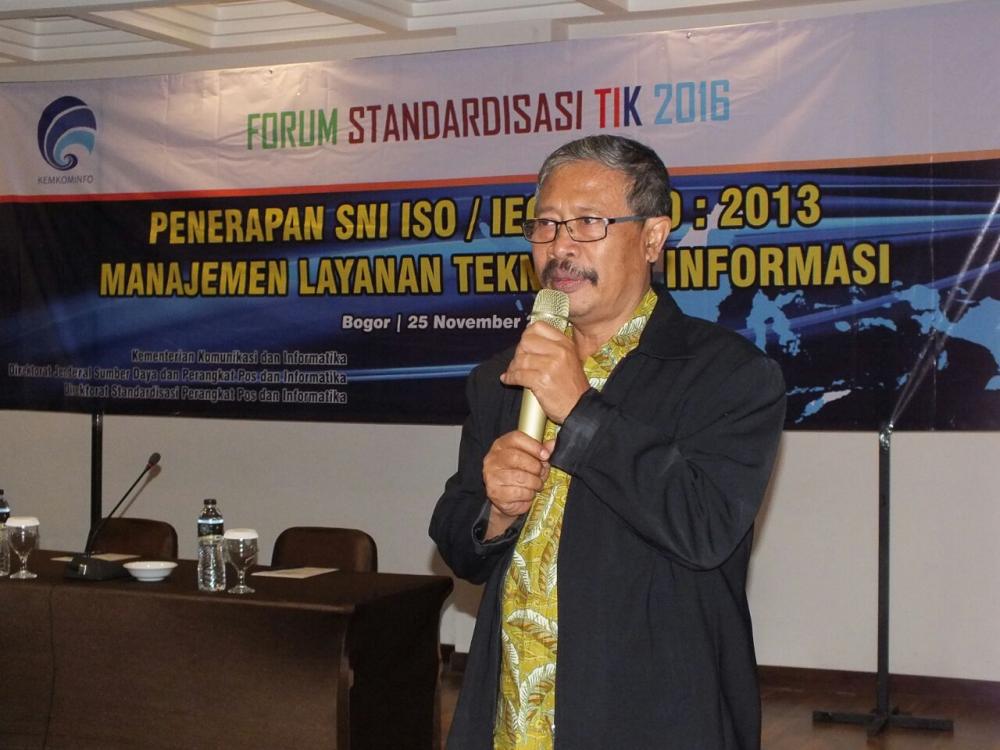 Direktorat Standardisasi Perangkat Pos dan Informatika Ditjen SDPPI, Bambang Suseno membuka  Forum Standardisasi Teknologi Informasi dan Komunikasi bertema “Penerapan SNI ISO/IEC 20000: 2013 Manajemen Layanan Teknologi Informasi di Hotel Royal Padjajaran Bogor, Jawa Barat  (25/11)