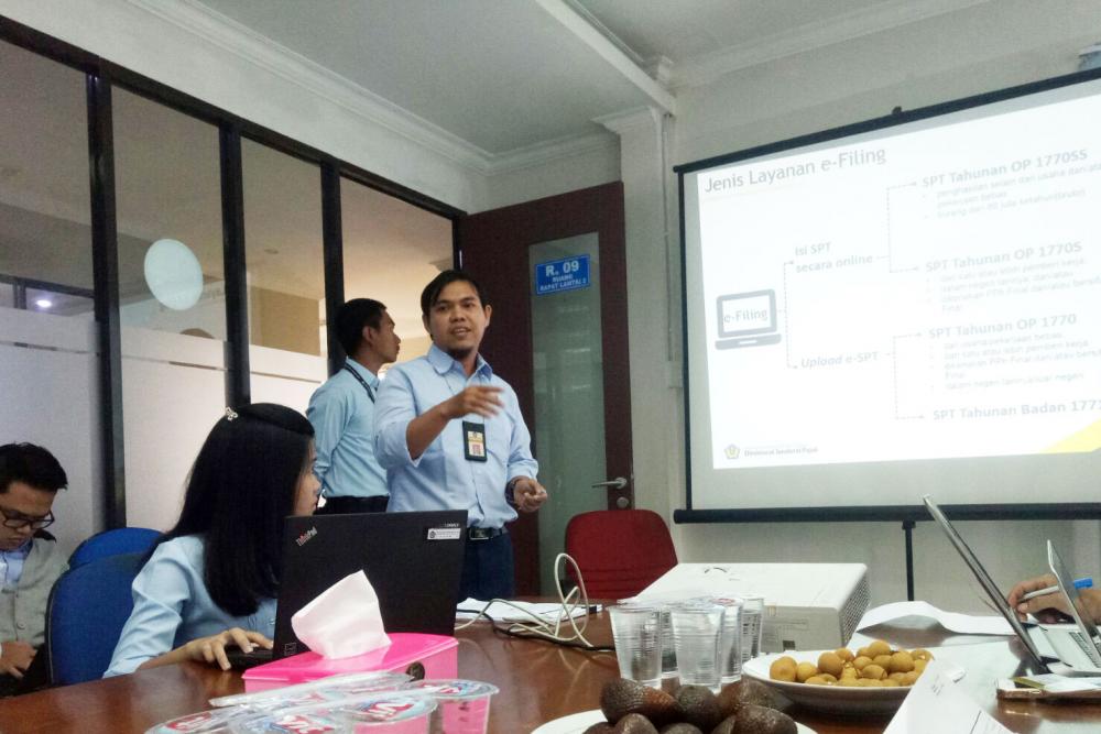 Asistensi Pengisian SPT Melalui e-Filling oleh Ditjen Pajak  pada pegwai BBPPT