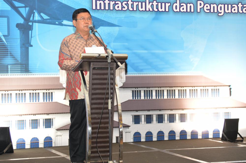 Sekditjen SDPPI, Sadjan saat memberikan sambutan pada Lokakarya Ditjen SDPPI 2017
