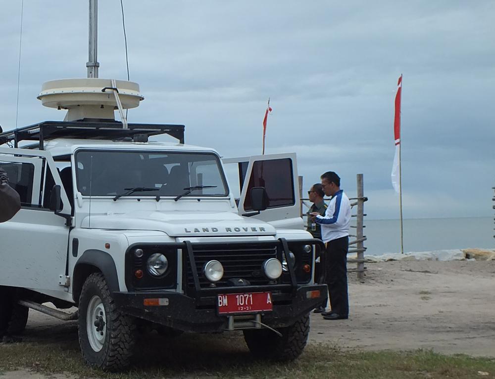 Tanpak mobil monitoring Spektrum Frekuensi Radio dlam Kegiatan pengukuran di Dumai wilayah perbatasan Indonesia-Malaysia