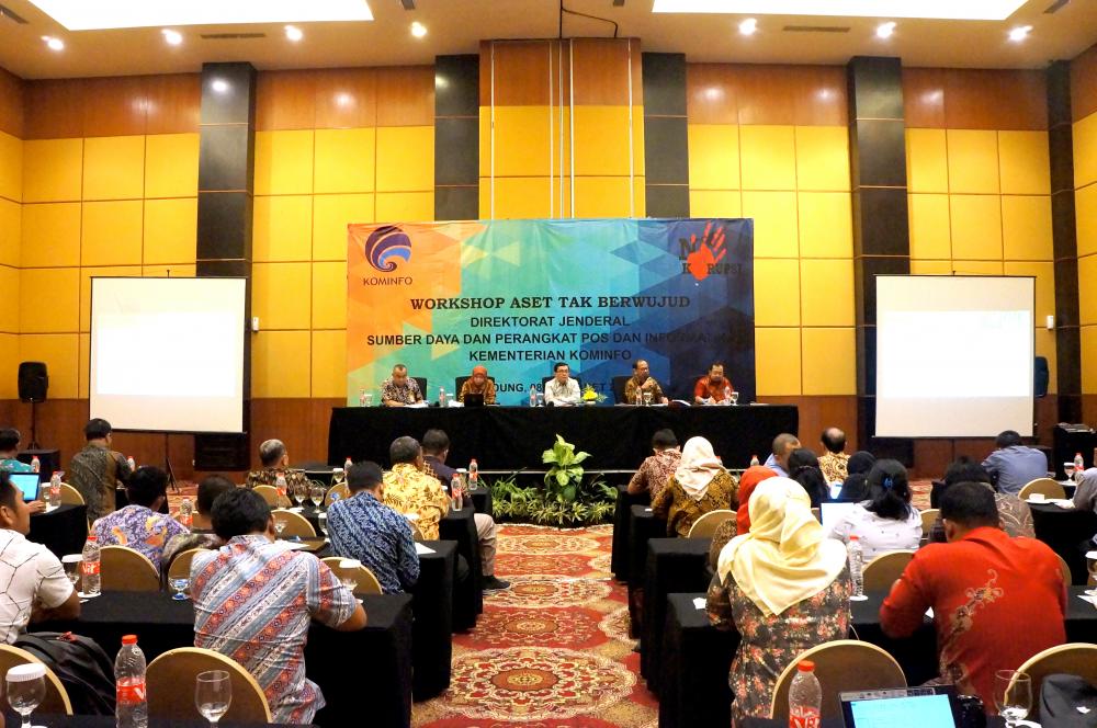 Kegiatan workshop Aset Tak Berwujud di Lingkungan Ditjen SDPPPI dilakasanakan di Bandung (9/3). Kegiatan yag diikuti oleh petugas BMN dan SAIBA pada kantor Pusat dan UPT diseluruh Indonesia mengjadirkan narasumber dari Biro Keuangan Kemkominfo dan KPKNL V< Kemnterian Keuangan. (gat)