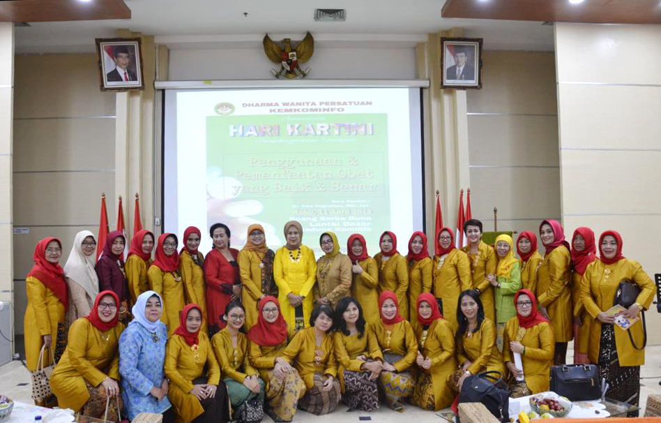 Dharma Wanita Kemkominfo Kampanyekan Penggunaan Obat yang Benar