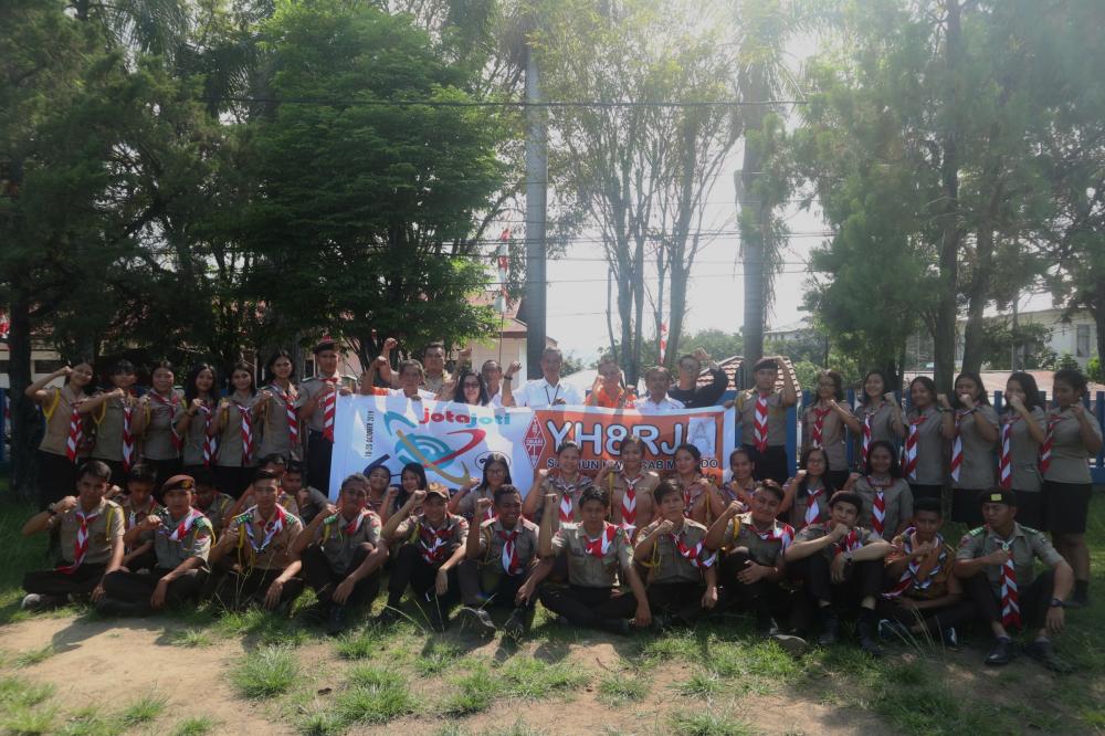 Balai Monitor Spektrum Frekuensi Radio Kelas II Manado menanamkan kesadaran tertib frekuensi radio kepada  generasi muda peserta Jamboree on the Air dan Jamboree Internet (Jota-Joti) Gerakan Pramuka Kwartir Cabang Manado, Minahasa dan Tomohon,   18 sampai 20 Oktober 2019
