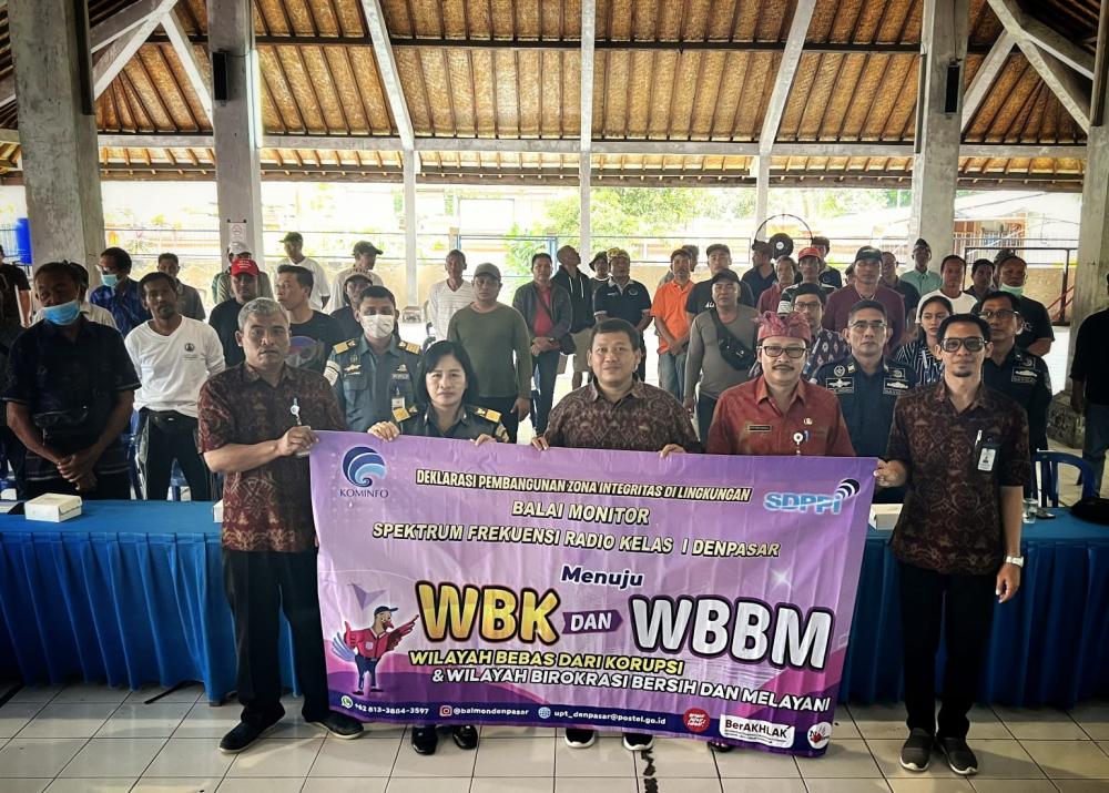 Photo bersama peserta Sosialisasi Maritim On The Spot Balmon Spekfrekrad  Kelas I Denpasar, Kamis (15/9/2022)