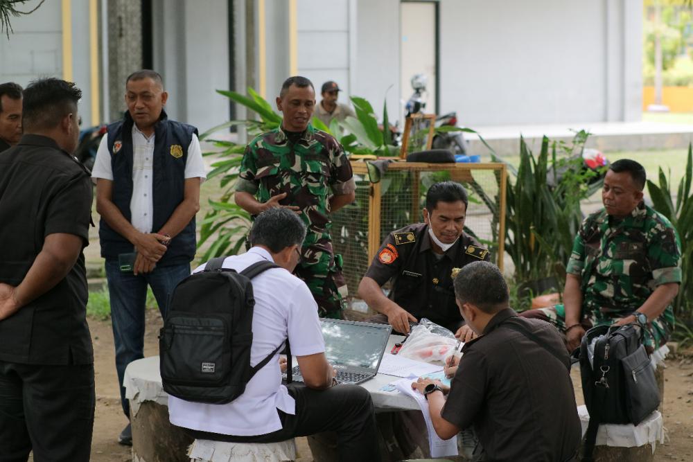 Tim Balmon Aceh melakukan penertiban perangkat telekomunikasi bersama Ditreskrimsus Polda Aceh dan Hubdam Iskandar Muda.