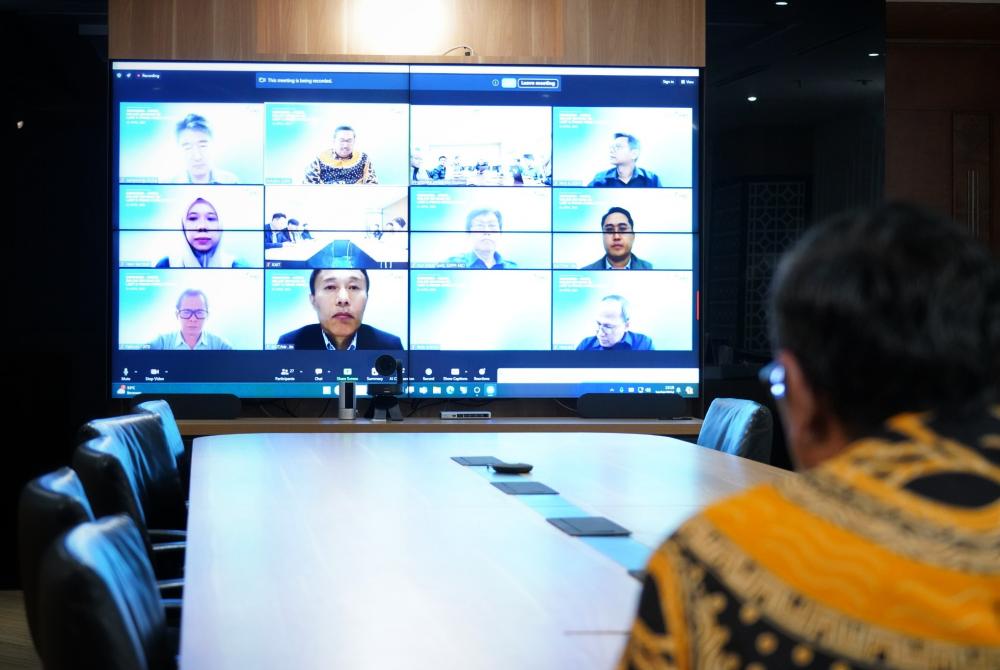 Direktorat Standardisasi Perangkat Pos dan Informatika (PPI) Direktorat Jenderal Sumber Daya dan Perangkat Pos dan Informatika (Ditjen SDPPI) Kemenkominfo RI menggelar Lost & Stolen Mobile Phone Service Online Seminar pada Rabu (24/04/2024).
