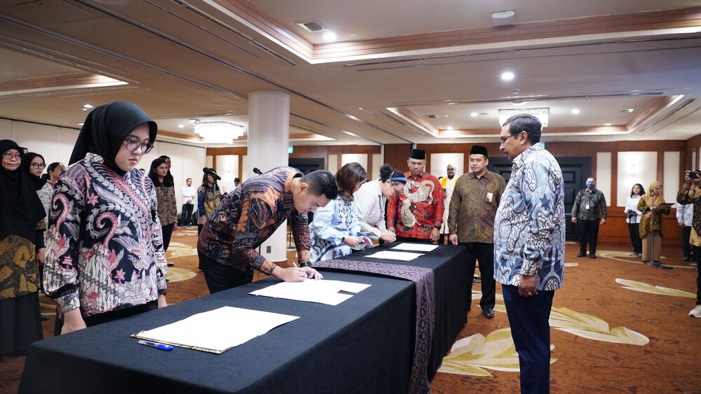 Lantik Pejabat Fungsional Baru, Sekjen Komdigi Minta Kontribusi dan Bukti Nyata