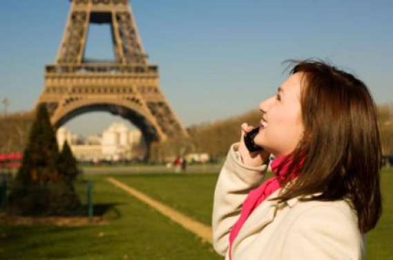 Ilustrasi: Sumber Ilustrasi : http://cdn.mundodastribos.com/520369-roaming-internacional-como-economizar-2.jpg