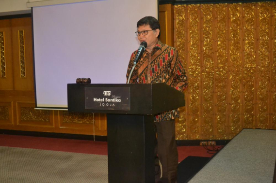 Ilustrasi: Plt. Dirjen SDPPI, Basuki Yusuf Iskandar sedang memberikan arahan pada Rapat Koordinasi Persiapan Pembangunan SMFR Transportable di Yogyakarta