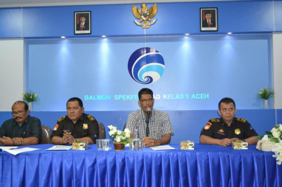 Ilustrasi: PLH Kepala Balai Monitoring Kelas II Banda Aceh Junaidi, membuka rapat penyusunan SOP PPNS (9/9) . Penyusunan SOP diharapkan bisa menjadi pedoman standar, menyeragamkan sikap dan tindakan bagi PPNS dalam mengawal undang-undang.
