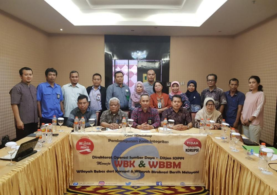 Ilustrasi: Balmon Spekfrekrad Makassar bahasPenanganan Piutang dari Pendapatan Negara Bukan Pajak Biaya HakPenggunaan Frekuensi Radio (26/4)