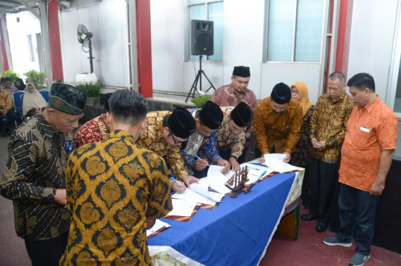 Ilustrasi: Sesditjen SDPPI R. Susanto melantik tujuh pegawai sebagai Pejabat Fungsional Penguji Perangkat Telekomunikasi dan Asisten Penguji Perangkat Telekomunikasi.