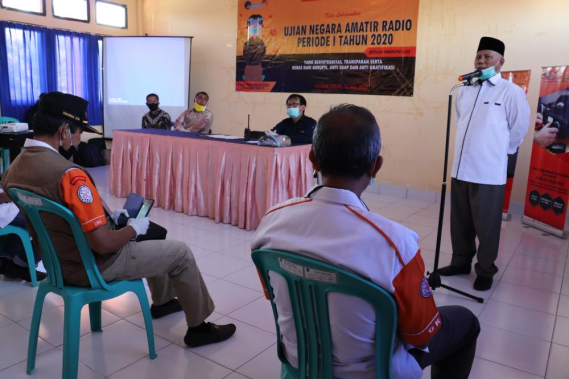 Ilustrasi: Bupati HM Sukiman Azmy hadir langsung membuka Ujian Negara Amatir Radio (UNAR) Nonreguler Periode I di SMK Negeri 1 Selong (12/07/2020).