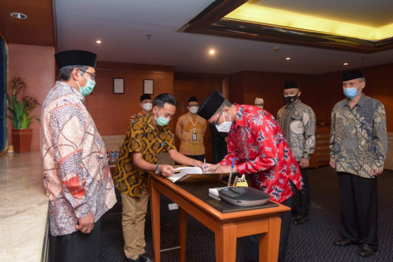 Ilustrasi: Acara pelantikan Pejabat Fungsional berlangsung  sesuai  arahan SE Menteri PANRB Nomor 384 Tahun 2019 tentang Langkah Strategis dan Konkret Penyederhanaan Birokrasi. Ini merupakan kali ketiga yang dilakukan di lingkungan Ditjen SDPPI Kemkominfo, dimana sebelumnya berlangsung pada Juni dan Agustus 2020.
