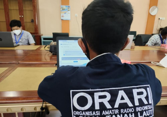 Ilustrasi: Balai Monitor Spektrum Frekuensi Radio Kelas II Banjarmasin, menggelar Ujian Negara Amatir Radio (UNAR) Reguler berbasis Computer Assisted Test (CAT) untuk yang keempat kalinya bertempat di Balmon Banjarmasin, Senin (21/06/2021).
