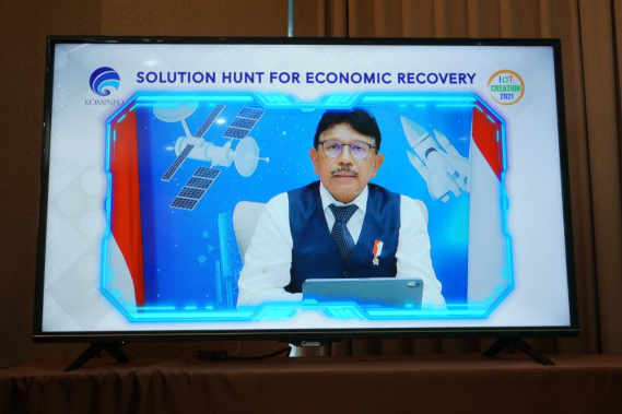 Ilustrasi: Menteri Kominfo Jhonny G. Plate memberi sambutan dalam Webinar Public Expose IoT Creation 2021 dan Winner Announcemen, Kamis (30/09/2021).