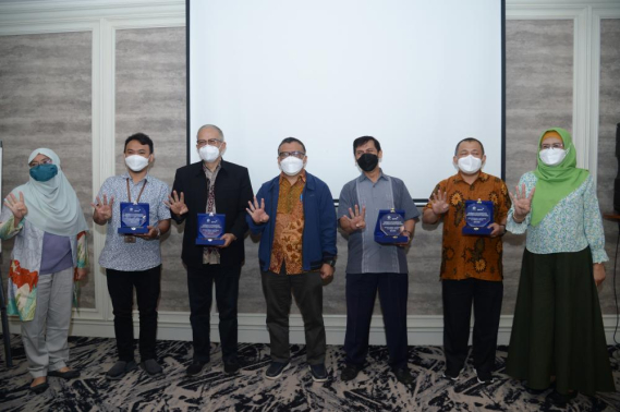 Ilustrasi: Perwakilan UPT yang menjadi pilot project, yakni Balmon Jakarta, Bandung dan Makassar hadir dalam Rapat Penerapan QR Code Site ISR dan Evaluasi Pembangunan ZI di Sembilan UPT Ditjen SDPPI, Selasa (7/12/2021).