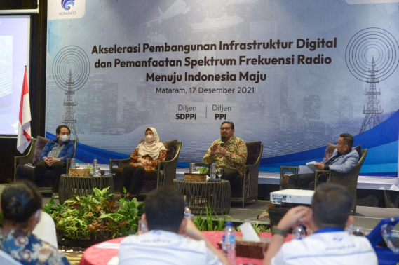 Ilustrasi: “Digitalisasi menjadi ujung tombak pemulihan ekonomi nasional,” ucap Dirjen SDPPI  pada kegiatan Akselerasi Pembangunan Infrastruktur Digital dan Pemanfaatan Spektrum Frekuensi Radio Menuju Indonesia Maju, Jumat (17/12/21).