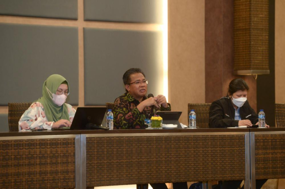 Ilustrasi: Direktur Pengendalian SDPPI Sabirin Mochtar memberi arahan di kegiatan Evaluasi dan Pelaporan Implementasi ASO Tahap 1 yang diselenggarakan oleh Direktorat Pengendalian SDPPI bertempat di Hotel Easparc Yogyakarta, Jumat (20/5/2022).