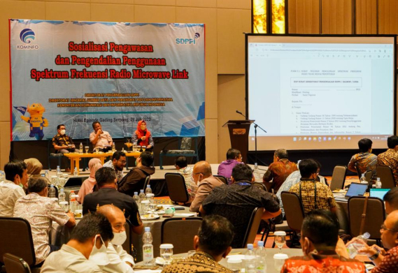 Ilustrasi: Suasana kegiatan sosialisasi Pengawasan dan Pengendalian Penggunaan Spektrum Frekuensi Radio Microwave Link, yang diselenggarakan di Hotel Episode, Tangerang Selatan, Jumat (29/7/2022).