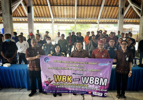 Ilustrasi: Photo bersama peserta Sosialisasi Maritim On The Spot Balmon Spekfrekrad Kelas I Denpasar, Kamis (15/9/2022)