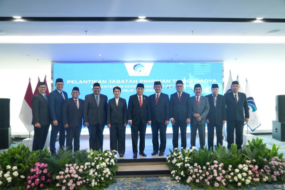 Ilustrasi: Sepuluh Pimpinan Tinggi Madya yang dilantik Menteri Komunikasi dan Informatika berfoto bersama, Rabu (2/07/2023).