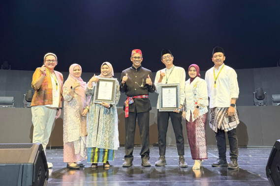 Ilustrasi: Ditjen Infrastruktur Digital Raih 2 Gold Award di Ajang Kompetisi “The Best Contact Center Indonesia 2025”